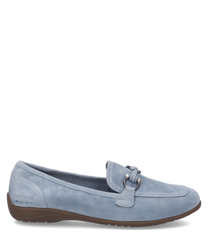 Elegante Ballerina aus weichem hellblauen Leder mit Gummizug für optimalen Halt. Der Schuh ist leicht und hat eine flache Sohle für hohen Tragekomfort.