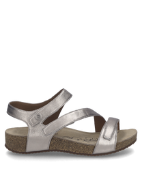 Sandalias de velcro en color plateado con suela de corcho. Diseño elegante con tiras ajustables para mayor comodidad.