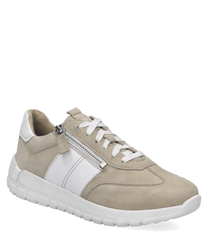 Brauner Sneaker aus Wildleder mit silbernen Akzenten. Weiße Schnürung und Sohle sorgen für modernen Look.