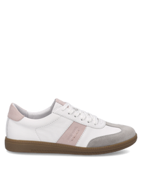 Moderner Sneaker aus weißem Leder mit Schnürung. Akzente in Grau und Rosa sowie eine braune Gummisohle verleihen dem Schuh einen stilvollen Look.