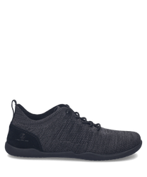 Schwarzer Sneaker aus atmungsaktivem Mesh-Material. Ausgestattet mit Schnürung für optimalen Halt.