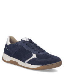 Dunkelblauer Sneaker aus Wildleder mit weißem Akzent am Absatz. Gummisohle und Schnürung für optimalen Halt gestalten das sportliche Design.