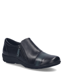Eleganter Halbschuh aus schwarzem Leder mit seitlichem Reißverschluss. Die glatte Oberfläche und die dezente Naht verleihen dem Schuh einen modernen Look.