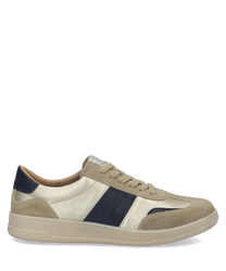 Beiger Sneaker aus Wildleder und Textil mit Schnürung. Dunkelblaue Akzente und weiße Sohle verleihen dem Schuh einen modernen Look.