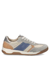 Der Sneaker besteht aus Leder mit Textilakzenten. Er zeigt eine Kombination aus Beige Blau und Grün mit Schnürung und weißer Sohle für einen sportlichen Look.