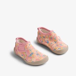 Wheat Beach Shoe Shawn