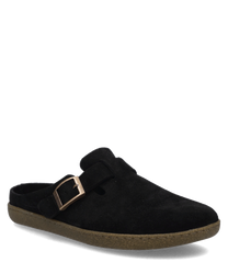 Schwarzer Clog aus Wildleder mit einer dekorativen Schnalle als Verschluss. Die Sohle ist braun und kontrastiert mit dem eleganten Obermaterial.