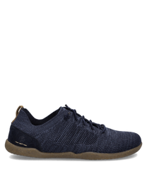 Dunkelblauer Sneaker mit Schnürung aus gestricktem Material. Die Sohle besteht aus einem hellbraunen Gummi. Ideal für Freizeit und sportliche Aktivitäten.