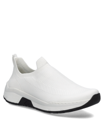 Weißer Sneaker aus leichtem Textil mit Gummizug für einfaches Anziehen. Die Sohle ist robust und bietet optimalen Halt.