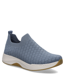 Blauer Sneaker aus gestricktem Material mit Gummizug. Weiße Sohle bietet Komfort und Flexibilität.