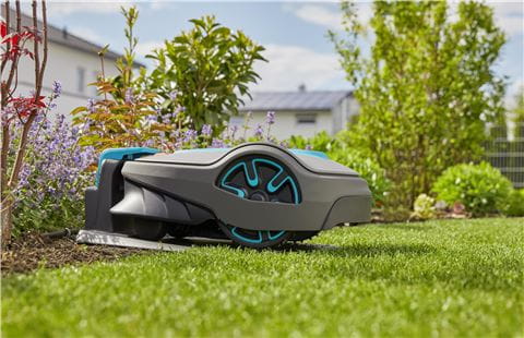 Gardena Mähroboter und Zubehör bei Hansen Gartentechnik.