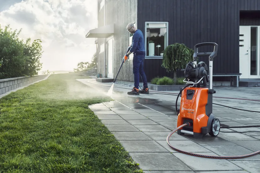 Husqvarna Hochdruckreiniger bei Hansen Gartentechnik 25746 Heide