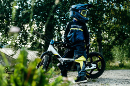 Husqvarna Electric Balance Bikes for Kids - leichtgewichtigen Elektro-Laufräder für Kinder bei Hansen Gartentechnik 