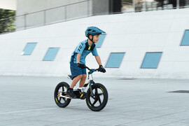 Husqvarna Electric Balance Bikes for Kids - leichtgewichtigen Elektro-Laufräder für Kinder bei Hansen Gartentechnik 