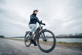 Husqvarna Tourer - Die Touren E-Bikes für lange Strecken auf der Straße und leichten Schotterpisten