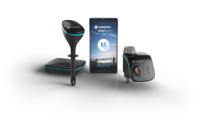 Die Abbildung zeigt ein Gardena smart Sensor Control Set: Intelligenter Bewässerungscomputer, inkl. smart Water Control, smart Sensor und smart Gateway