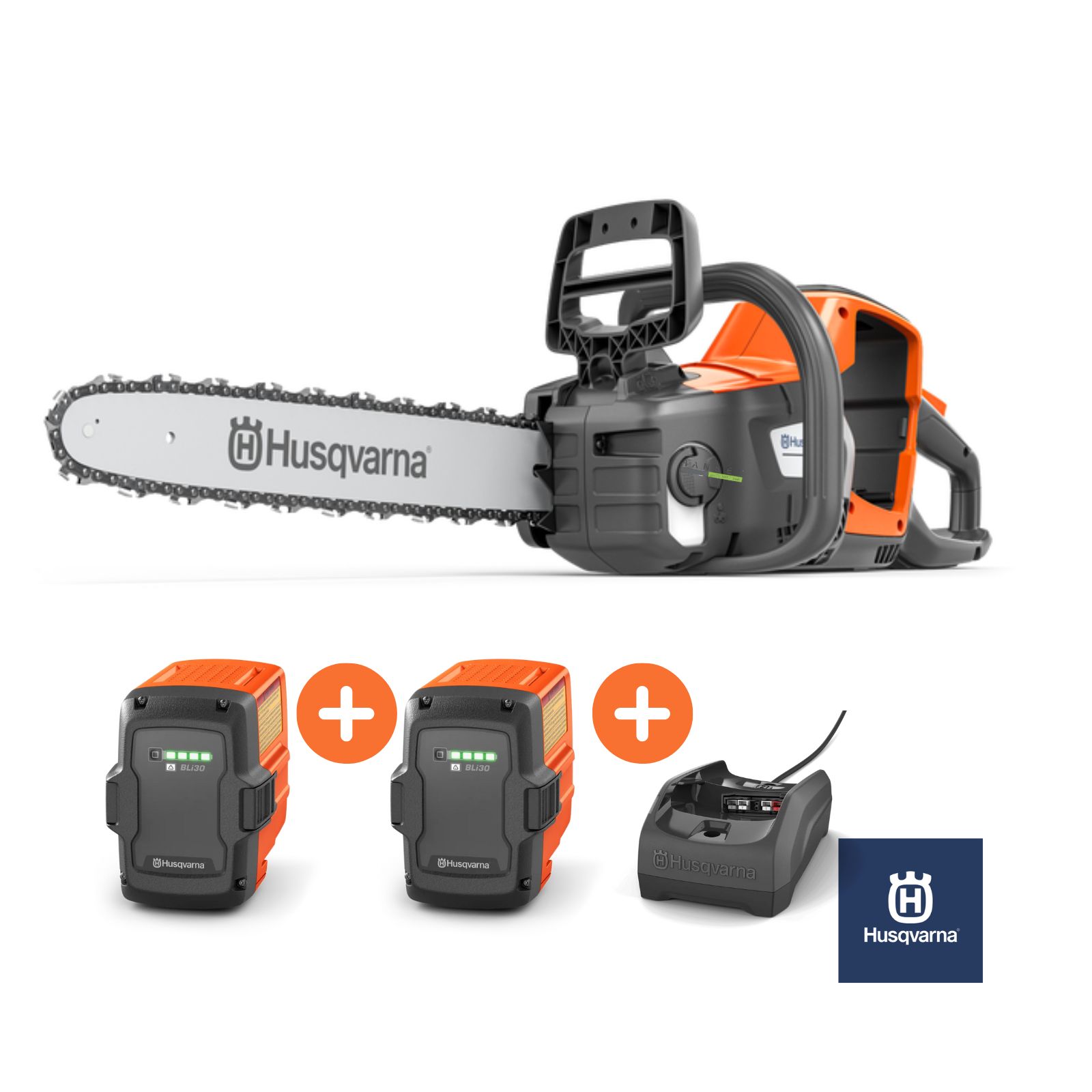 Abbildung zeigt freigestelltes Produktbild zu Husqvarna 240i Akku Motorsäge als Aktionsset mit 2 Akkus und Ladestation
