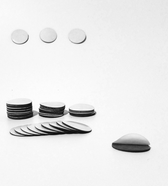 Magnet Punkt - Magnet-Klebeplättchen - Rund selbstklebend 25mm Ø x 0,9mm