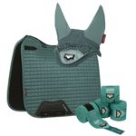 LeMieux Set Schabracke Dressage Luxury Square & Bandagen Loire & Fliegenhaube Loire in Sage