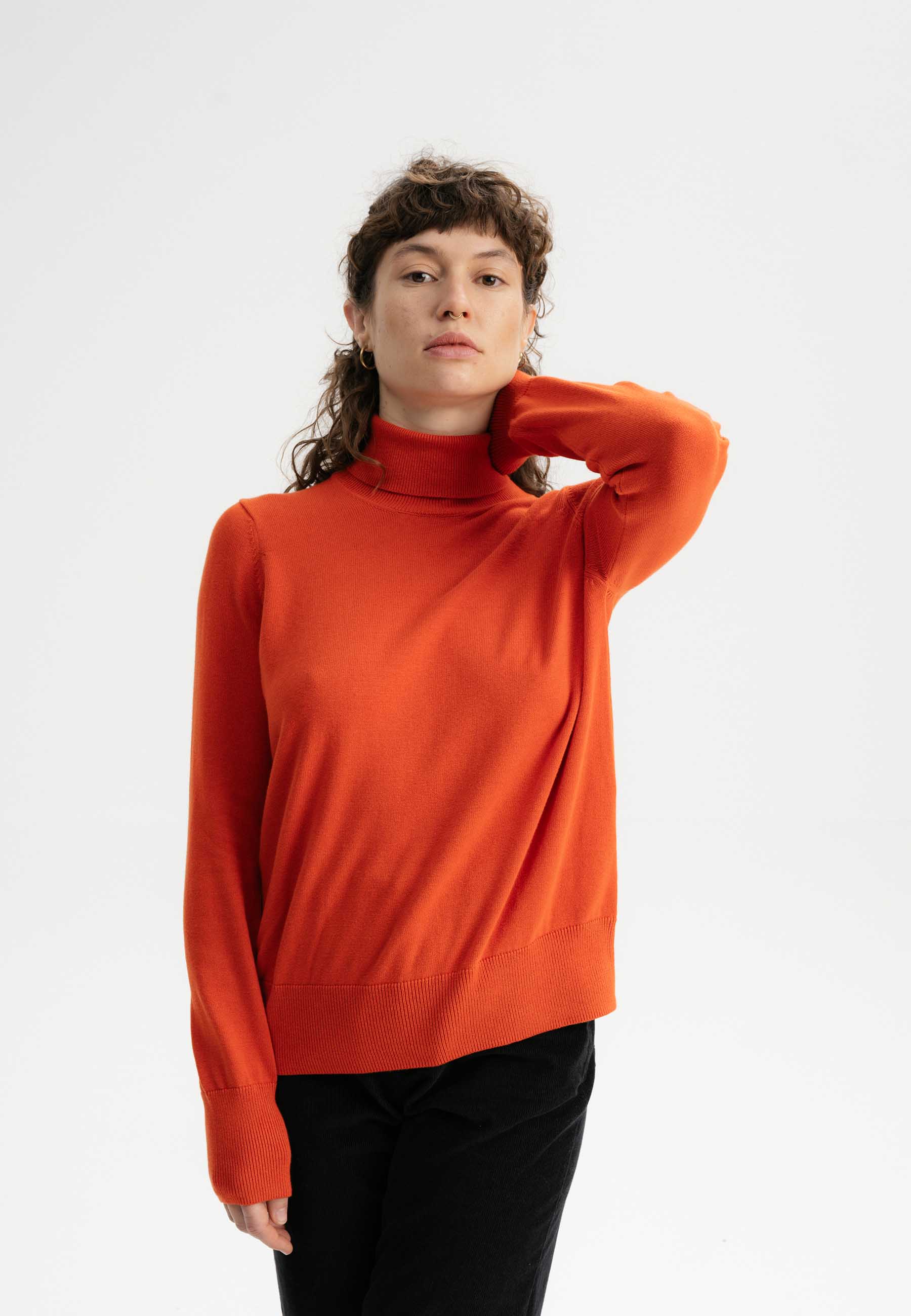 Women Fine-Knit Turtleneck Jumper MAYURA