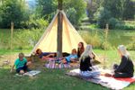 52048-0-family-picknick.jpg
