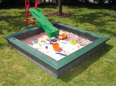 Sandkasten Sahara 200x 200 cm aus Recyclingkunststoff