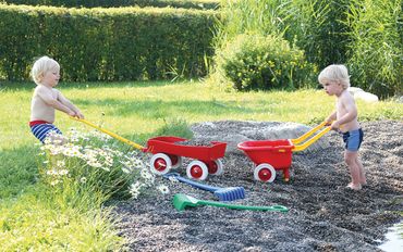 Kid's Bollerwagen aus Kunststoff