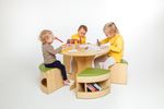 65150-Tischgruppe-mit-Kinder.jpg