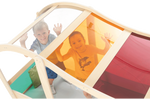 84630-Spiel--und-Regenbogenhaus-mit-Kind-2.png