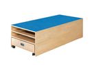 MP1-546-podest-fuer-Liegepolster-mit-auszugsbett.JPG