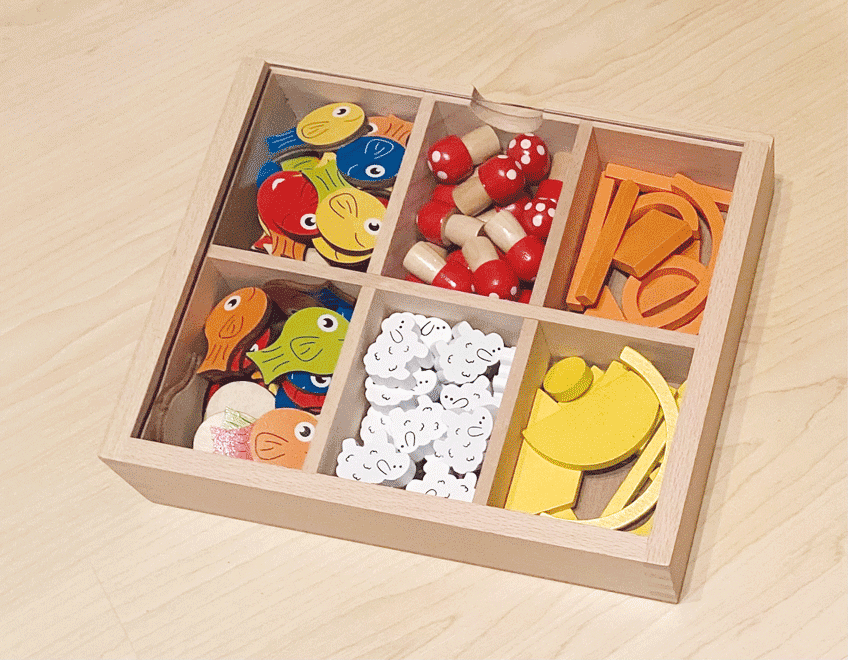 Sortierbox mit durchsichtigem Schiebedeckel klein mit 6 Fächer 22x19x5 cm Sortierbox mit Schiebedeckel klein Sortierbox mit durchsichtigem Schiebedeckel klein mit 6 Fächer 22x19x5 cm Sortierbox mit Schiebedeckel klein