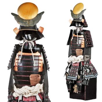 Samurai Warrior - Japanese Warlord Masamune - Samurai Suit of Armor Miniature