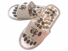 60893-Massage-Slipper----Massageschuh-mit-Natursteinen-in-Creme---Beige-Groesse-40-41-.jpg