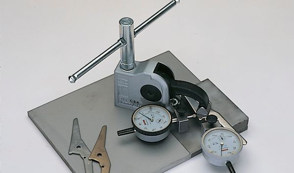 Serre-joint D'établi Compact BESSEY BAS-C - Ouverture 97 Mm, Perçage De Fixation Ouvert