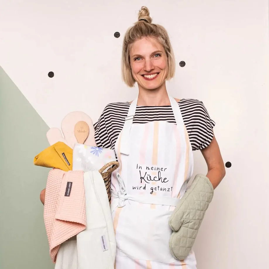 Küche mit Accessoires in Pastellfarben