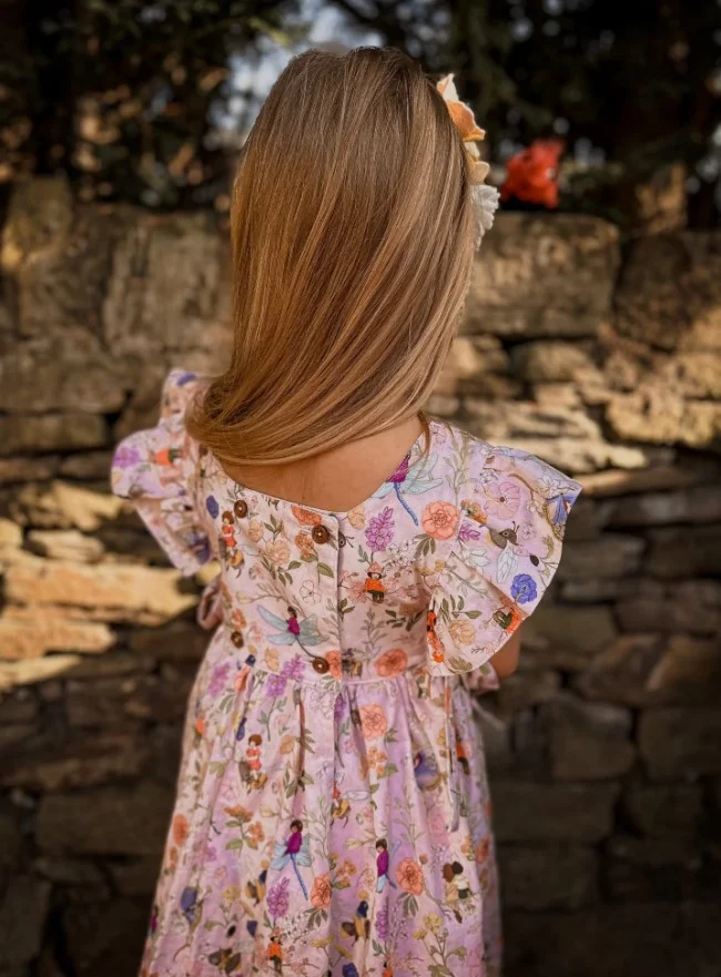 Belle & Boo Bio Baumwollstoff The Secret Bug Garden genäht als süßes Kleid Belle & Boo Bio Baumwollstoff The Secret Bug Garden genäht als süßes Kleid