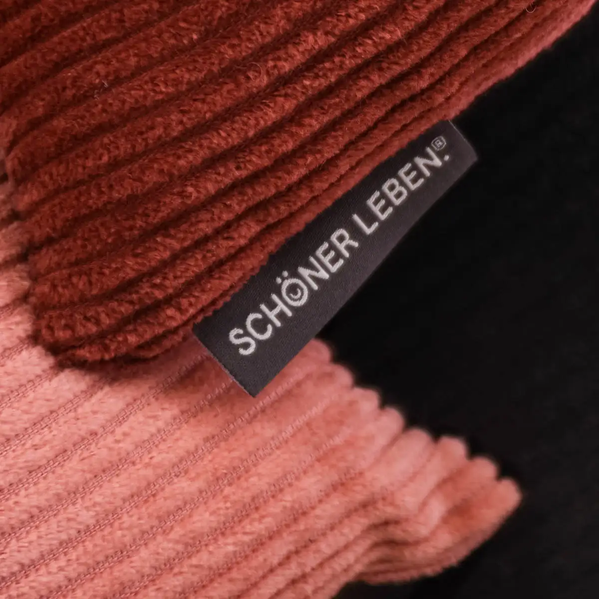 Cordstoff für isolierende Zugluftstopper im Detail
