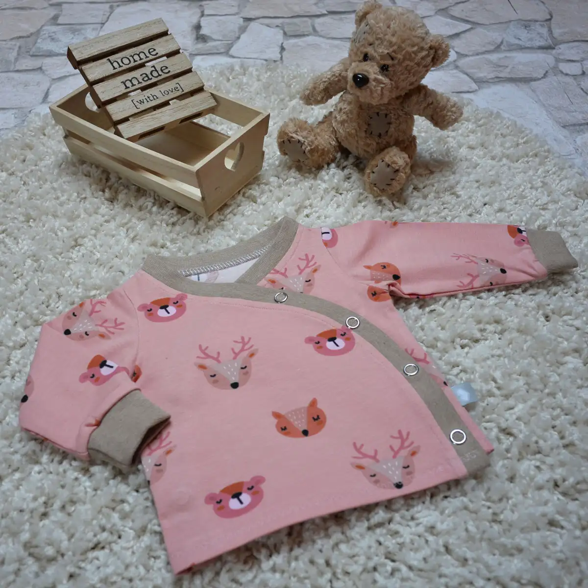 Baby Wickeljacke aus Kinderjerseystoff mit Waldtieren