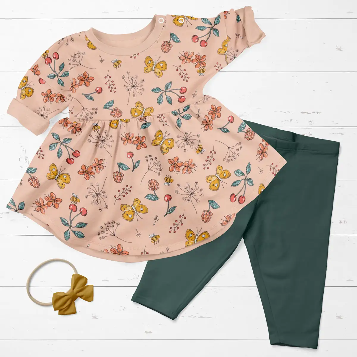 Kinderkleid aus geblümtem Kinderjerseystoff