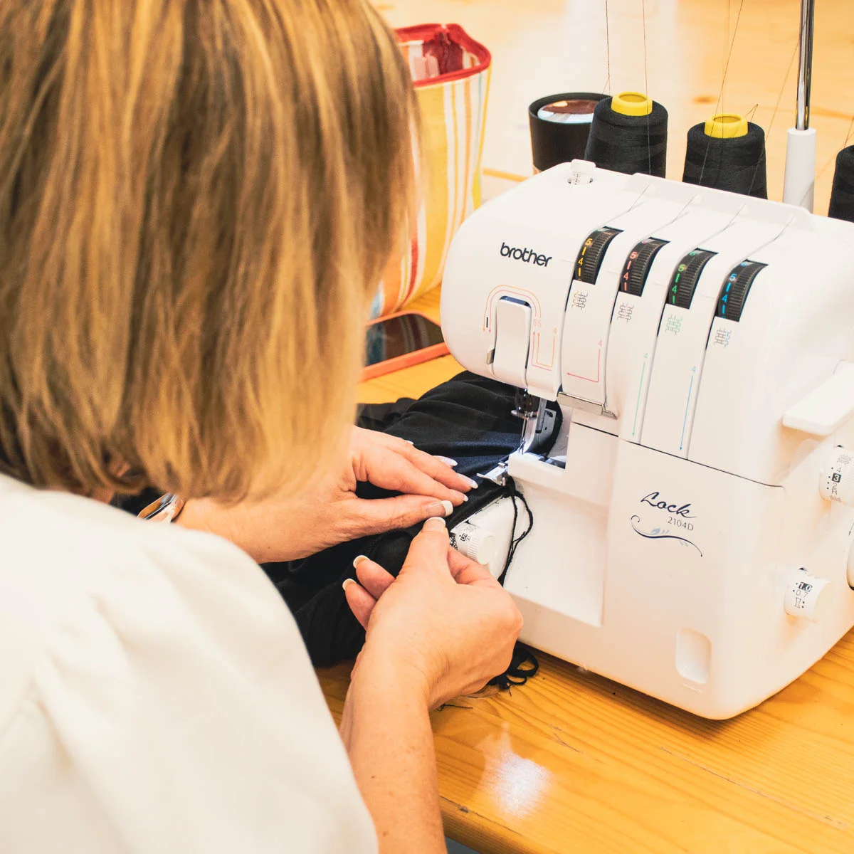 Sweatstoff nähen mit der Overlock