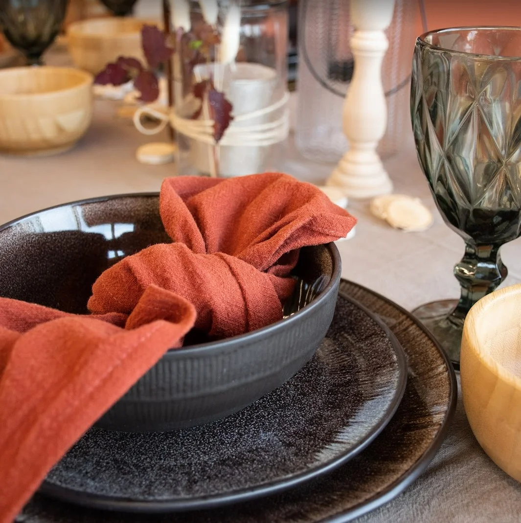 geknotete Stoffserviette von SCHÖNER LEBEN