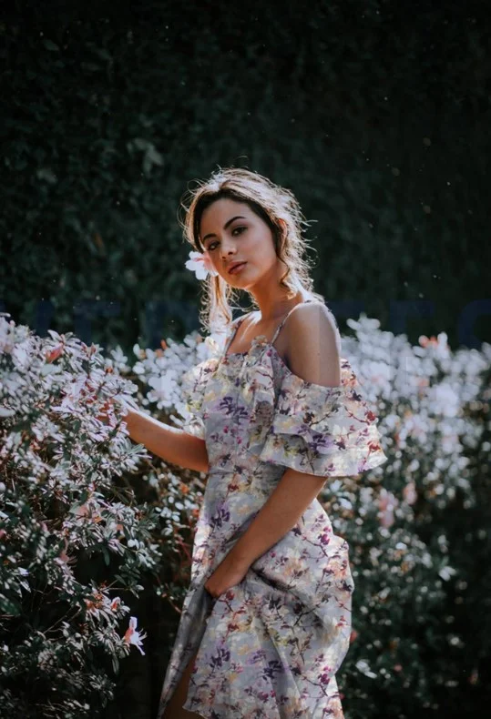Sommerkleid aus Viskosestoff mit Digitalprint in zarten Farben