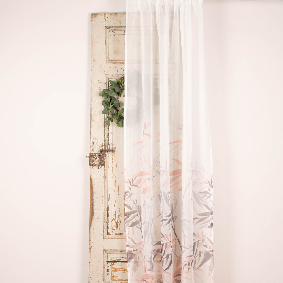 Fertigvorhang Smilla Gardine mit Schlaufenband verdeckte Schlaufen  Blätterzweige weiß rosa grau 145x245cm