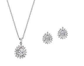 Schmuckset mit Ohrringen