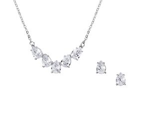 Schmuckset mit Ohrringen