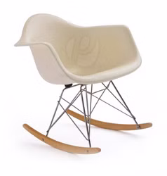 120-Schaukelstuhl-Bronx.jpg 120-Schaukelstuhl-Bronx.jpg