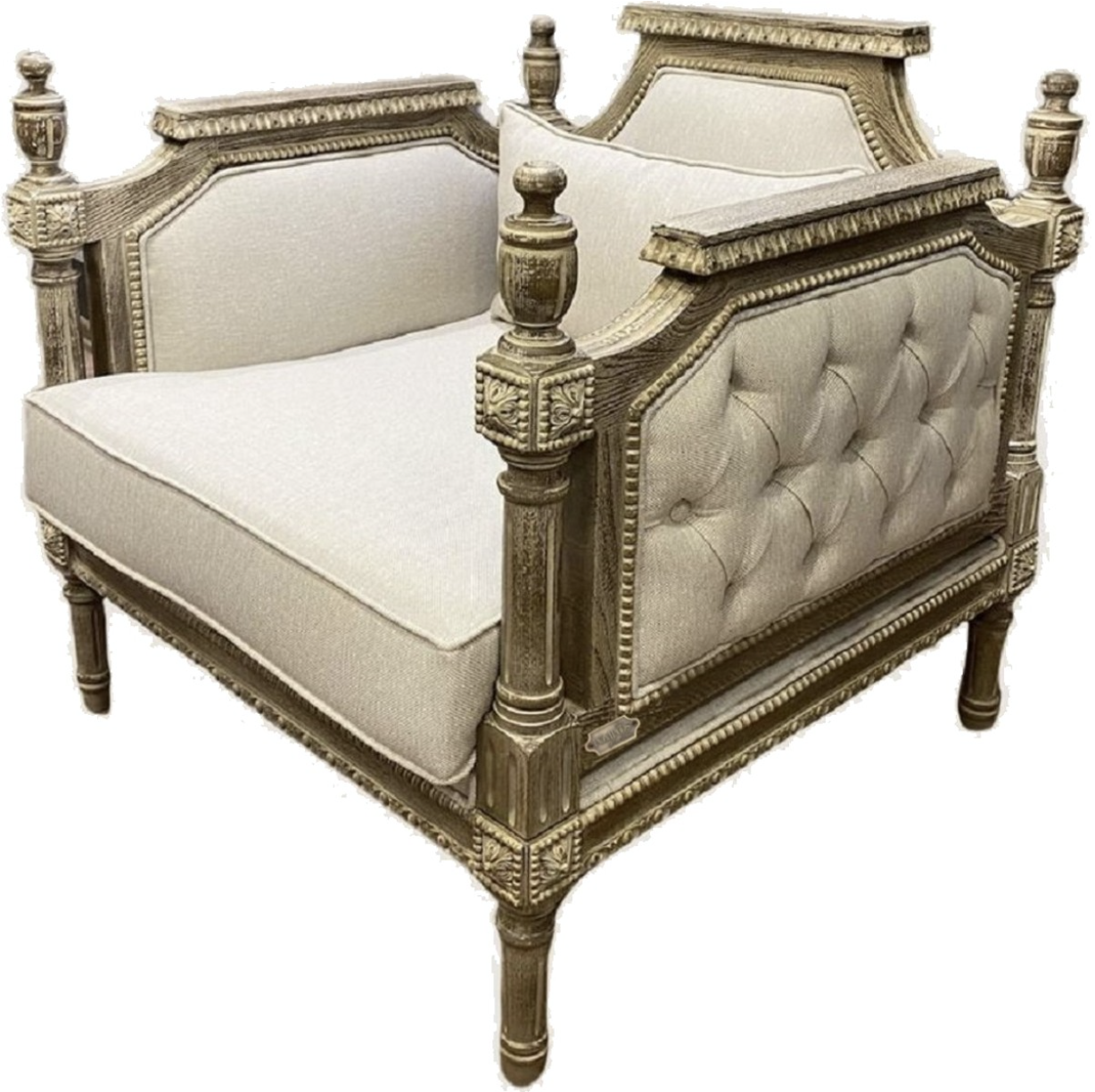 Poltrona quadrata realizzata a mano in beige-marrone della collezione Pompöös Provence. Decori regali ed elegante rivestimento sui braccioli per un'eleganza senza tempo e il massimo comfort.