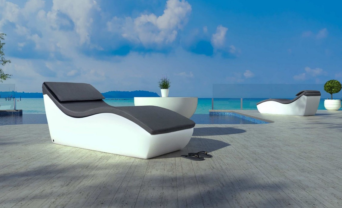 Chaise longue de piscine élégante et luxueuse pour les exigences sophistiquées. Design moderne courbé en noir et blanc