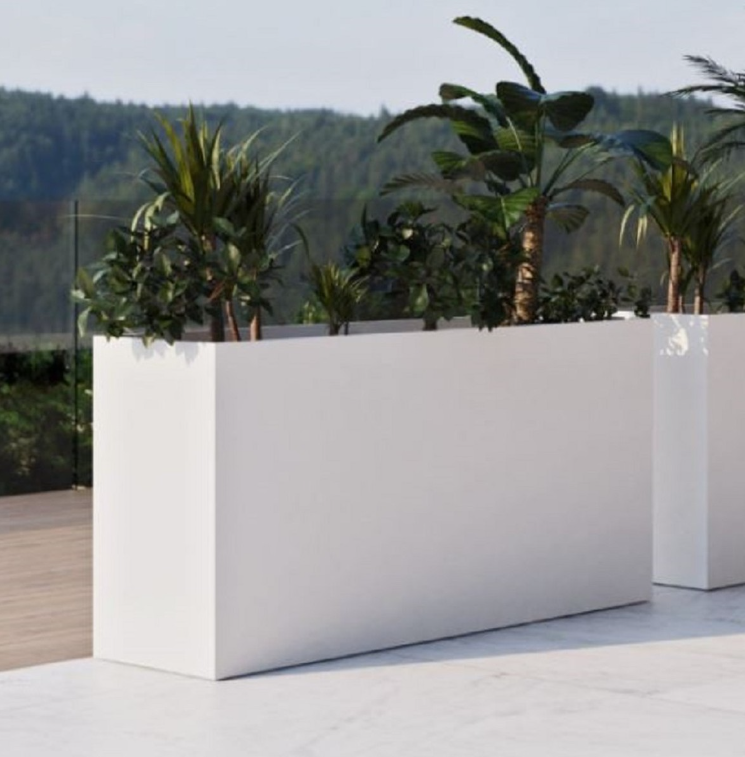 Vaso per piante in cemento bianco crema per il giardino e la finestra di Casa Padrino