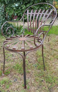 4251549315308 - Schmiedeeisen Gartenstuhl mit Armlehnen Ã 46 x H 94 cm - verschiedene Farben - Jugendstil GartenmÃ¶bel